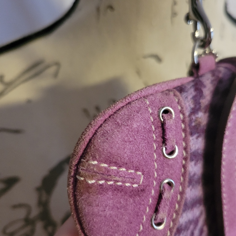 Rare Coach wristlet - Picture 6 of 7